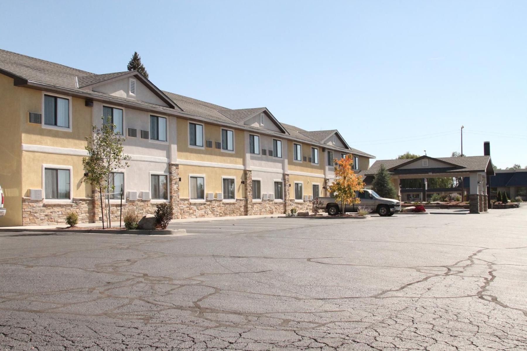Super 8 By Wyndham Montrose Motel Exterior foto