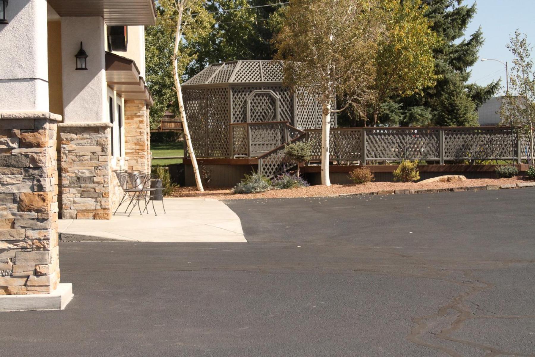 Super 8 By Wyndham Montrose Motel Exterior foto